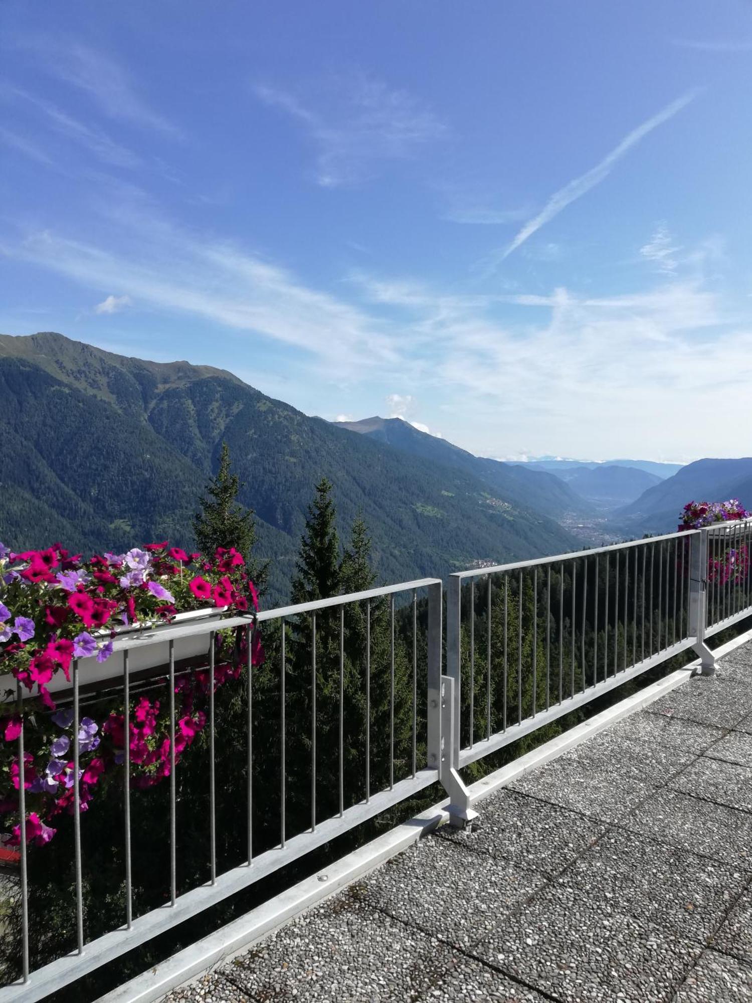 Sole Alto Appartamenti Montana Mezzana  Exterior foto